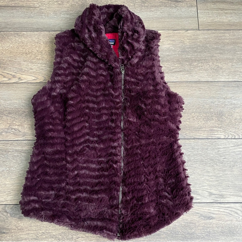Patagonia Pelage Textured Fuzzy Soft Faux Fur Fleece Vest Purple Plum Sz small